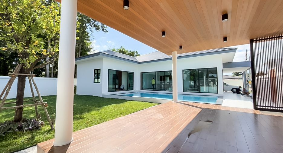 Haus zur Miete mit 3 Zimmer in Bang Lamung, Chonburi