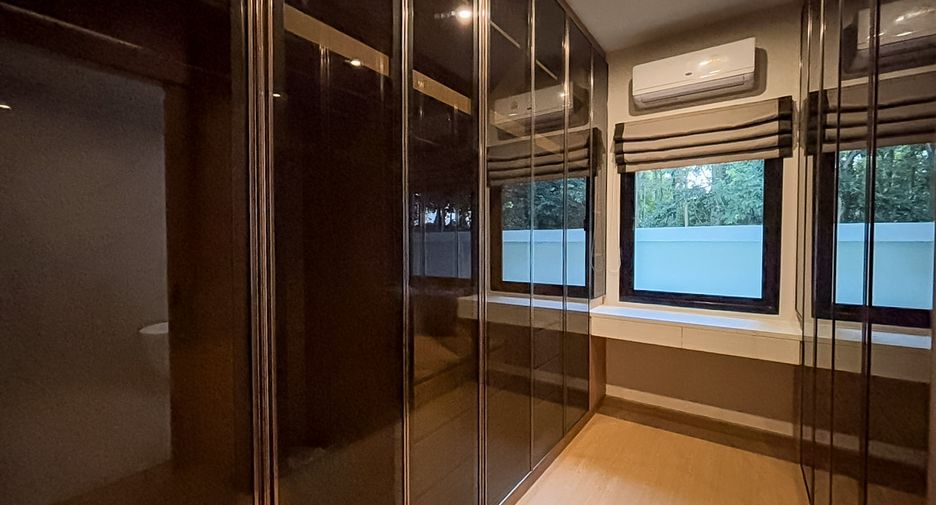 Haus zur Miete mit 3 Zimmer in Bang Lamung, Chonburi