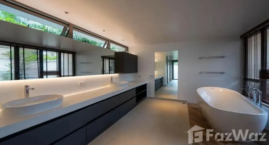 For rent 4 bedrooms villa in Thalang, Phuket