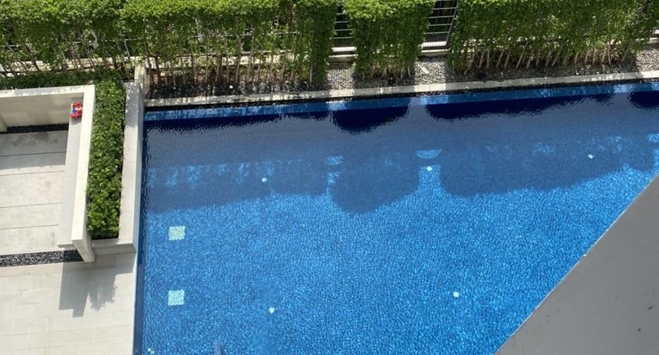 For sale 2 bedrooms condo in Bang Kapi, Bangkok