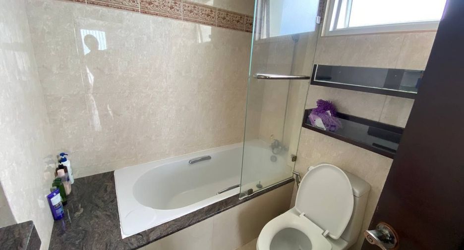 For rent 3 bedrooms apartment in Mueang Phuket, Phuket