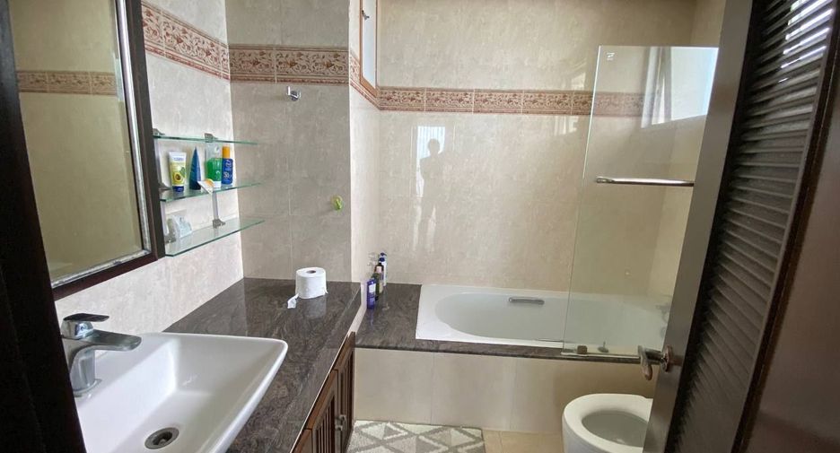 For rent 3 bedrooms apartment in Mueang Phuket, Phuket