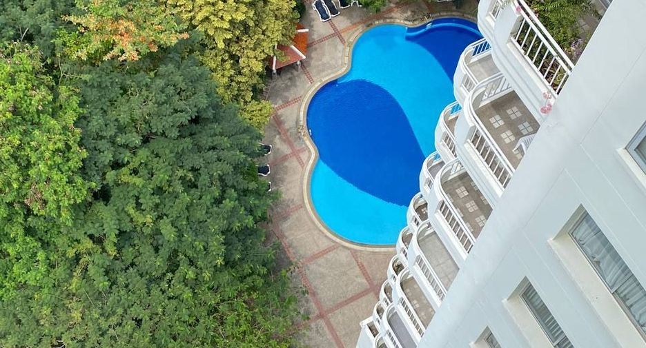 For rent 3 bedrooms apartment in Mueang Phuket, Phuket