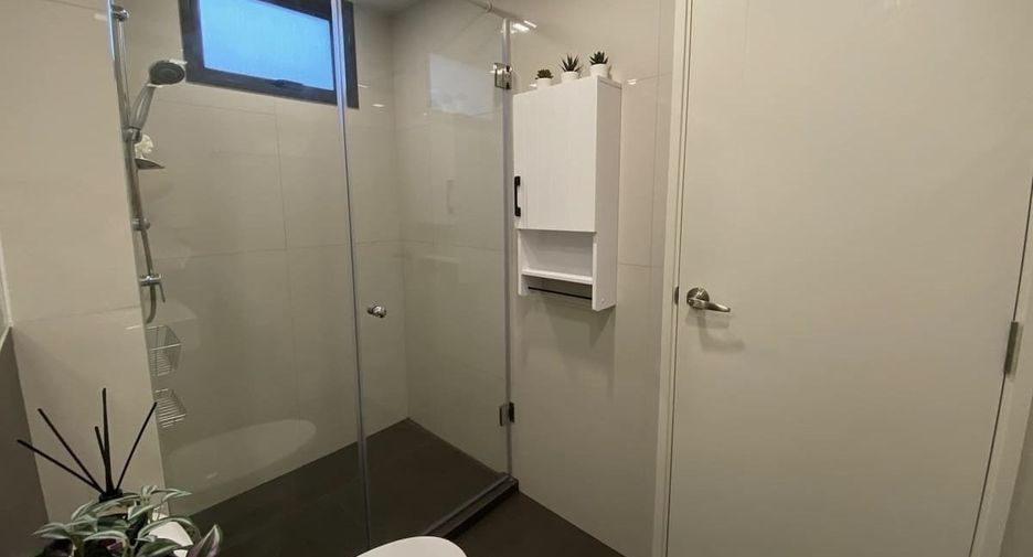 For sale 1 bed condo in Phra Khanong, Bangkok