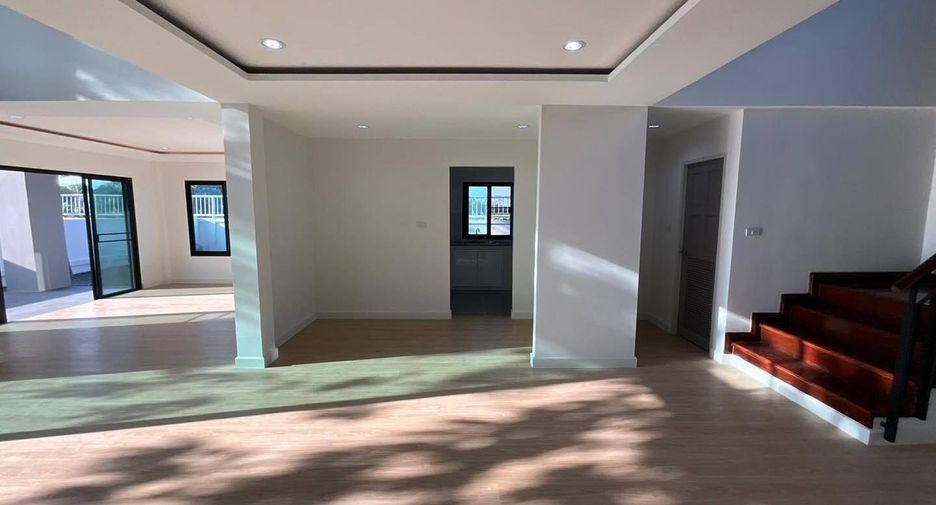 出售 4 卧室 独立屋 在 Phutthamonthon, Nakhon Pathom