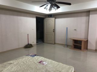 À vendre 1 chambre condo à Chatuchak, Bangkok