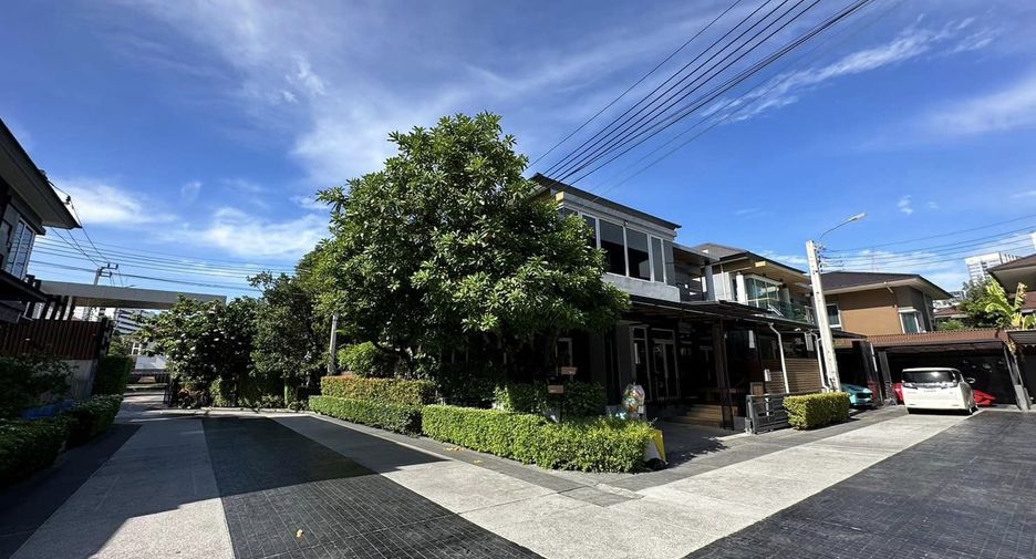 出售 3 卧室 独立屋 在 Chatuchak, 曼谷