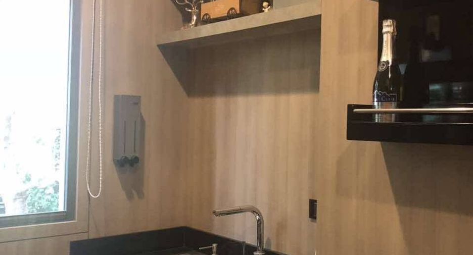 Haus zum Kauf mit 5 Zimmer in Bang Khae, Bangkok