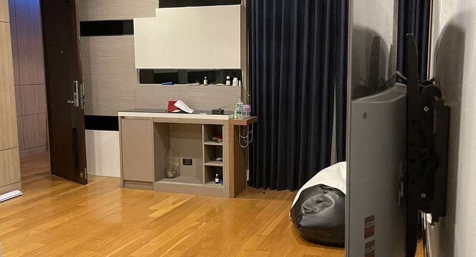 Haus zum Kauf mit 5 Zimmer in Bang Khae, Bangkok