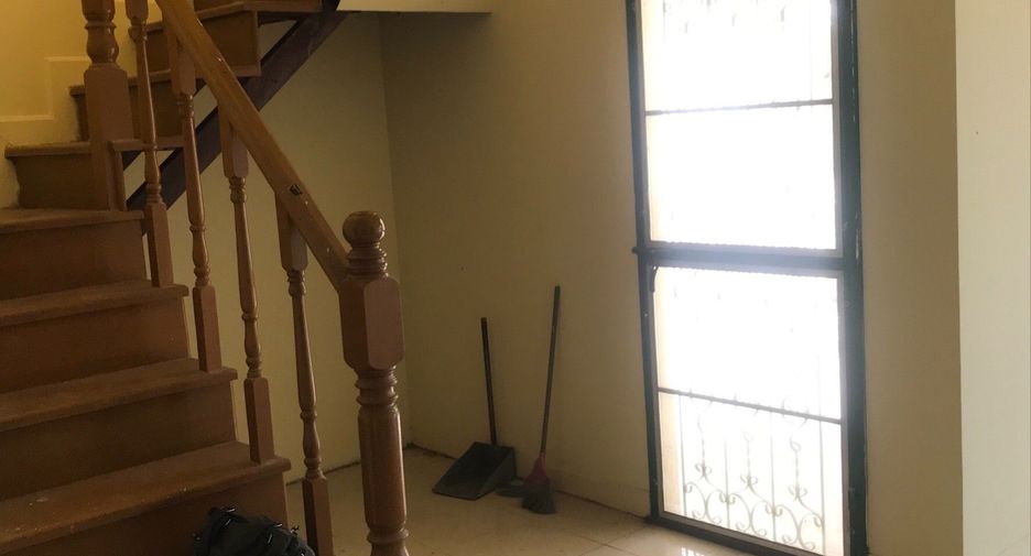 For sale 2 bedrooms townhouse in Bang Phli, Samut Prakan