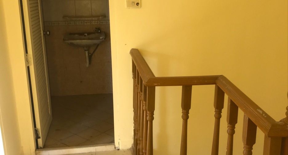 For sale 2 bedrooms townhouse in Bang Phli, Samut Prakan