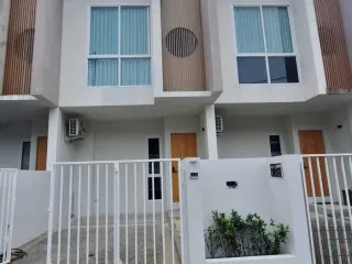 Reihenhaus zur Miete mit 2 Zimmer in Mueang Phuket, Phuket