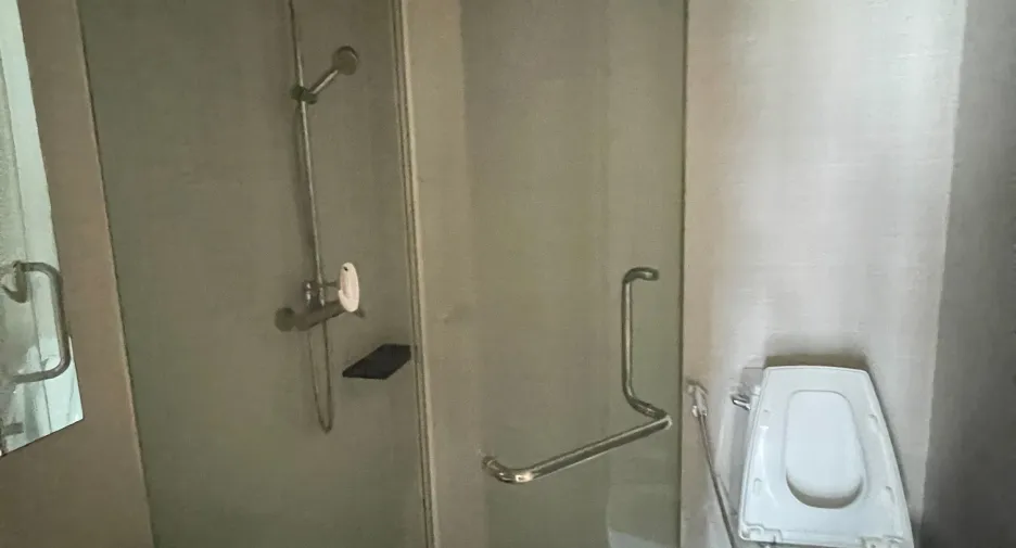 For sale 2 bedrooms condo in Khlong Toei, Bangkok