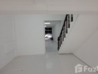Продажа 4 спальни торговое помещение в Mueang Nonthaburi, Нонтабури