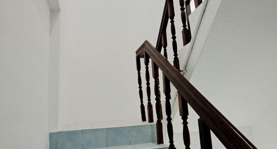 Продажа 4 спальни торговое помещение в Mueang Nonthaburi, Нонтабури