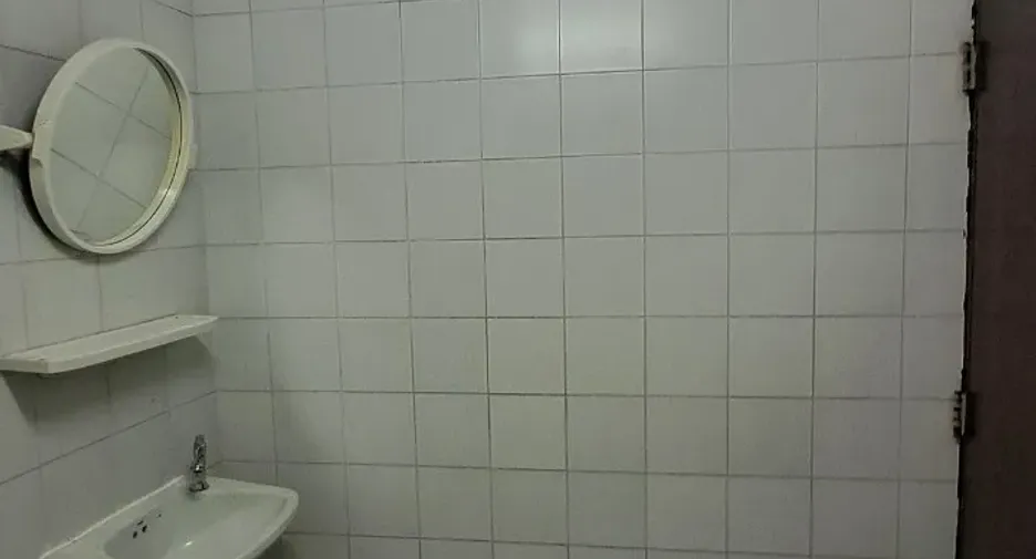 Продажа 4 спальни торговое помещение в Mueang Nonthaburi, Нонтабури