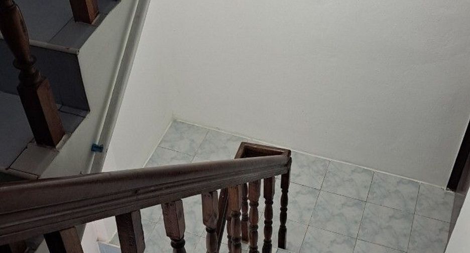 Продажа 4 спальни торговое помещение в Mueang Nonthaburi, Нонтабури