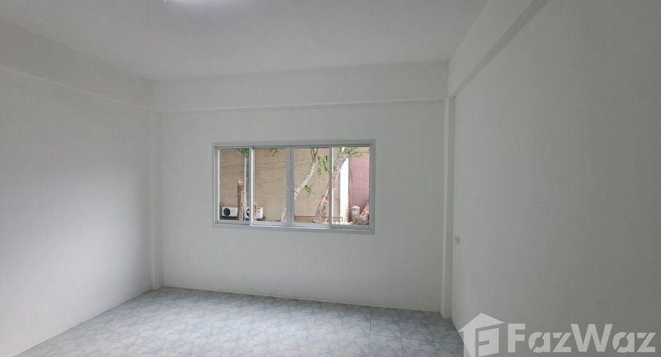 Продажа 4 спальни торговое помещение в Mueang Nonthaburi, Нонтабури