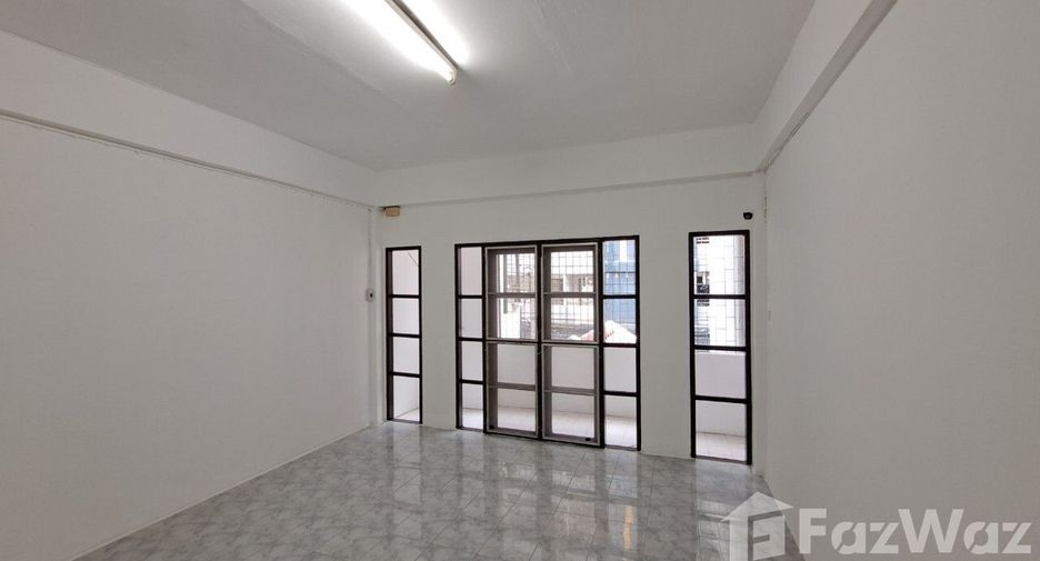 Продажа 4 спальни торговое помещение в Mueang Nonthaburi, Нонтабури