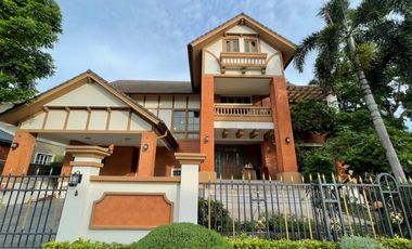 For sale 5 bedrooms house in Bang Khun Thian, Bangkok