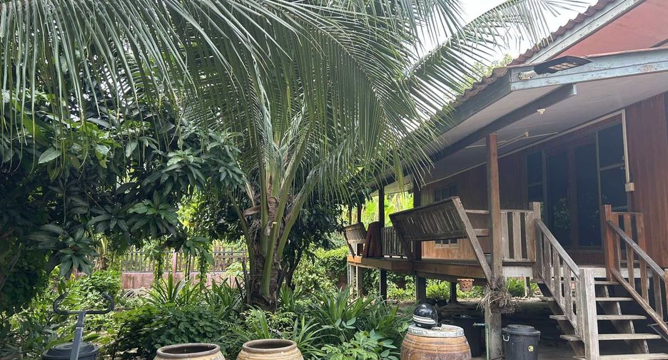 For sale 5 bedrooms house in Pho Thale, Phichit