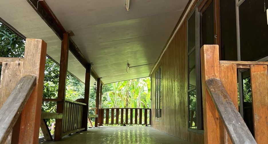For sale 5 bedrooms house in Pho Thale, Phichit