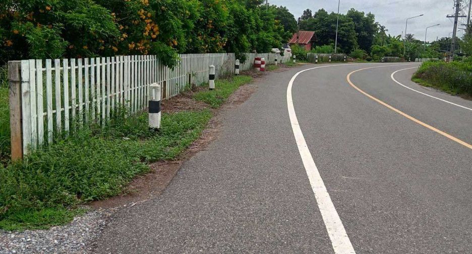 For sale 5 bedrooms house in Pho Thale, Phichit