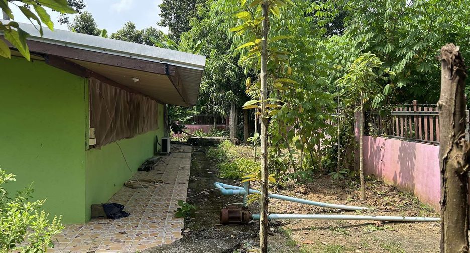 For sale 5 bedrooms house in Pho Thale, Phichit