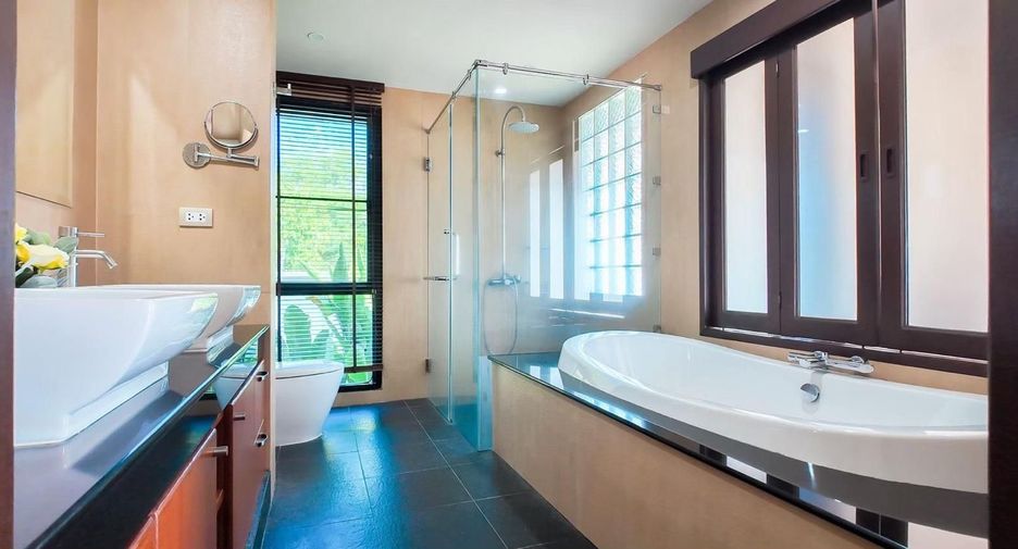 For sale 3 bedrooms villa in Mueang Phuket, Phuket