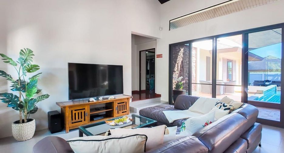 For sale 3 bedrooms villa in Mueang Phuket, Phuket