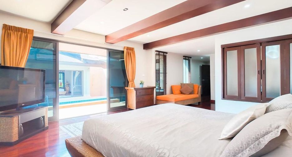 For sale 3 bedrooms villa in Mueang Phuket, Phuket