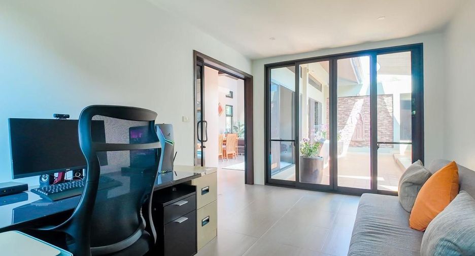 For sale 3 bedrooms villa in Mueang Phuket, Phuket