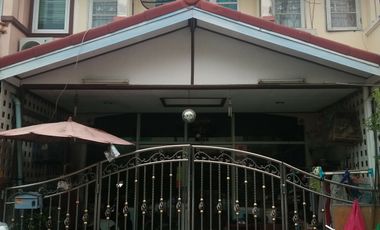 For sale 5 bedrooms townhouse in Mueang Samut Sakhon, Samut Sakhon