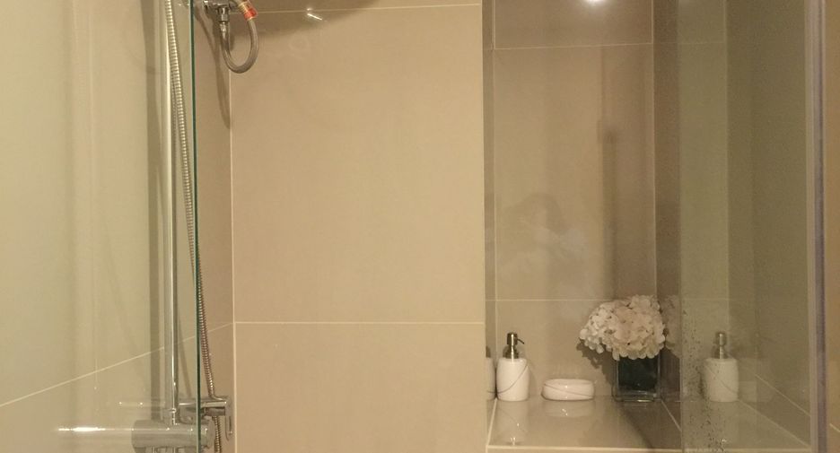 À vendre studio condo à Huai Khwang, Bangkok