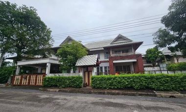 For sale 4 bedrooms house in Thawi Watthana, Bangkok
