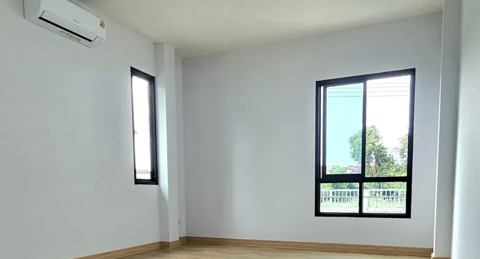 À vendre 3 chambres maison à Mueang Lampang, Lampang