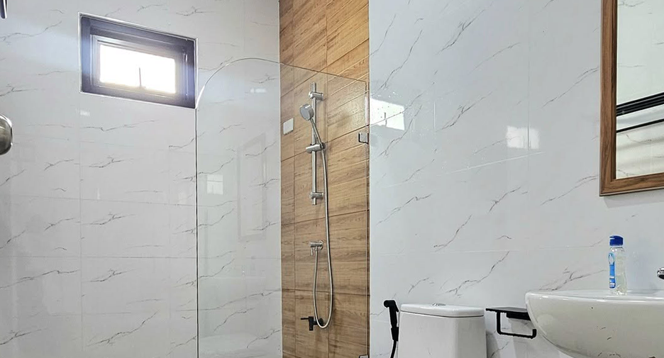 Продажа 3 спальни дом в Mueang Lampang, Lampang