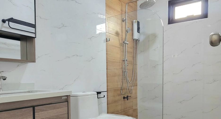 Продажа 3 спальни дом в Mueang Lampang, Lampang