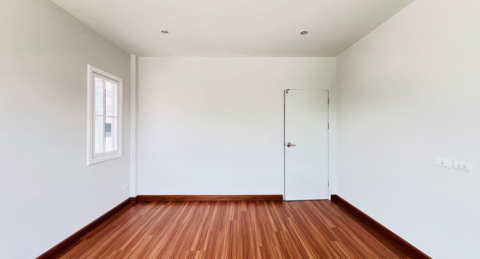 For sale 3 ベッドルーム house in Bang Phli, Samut Prakan