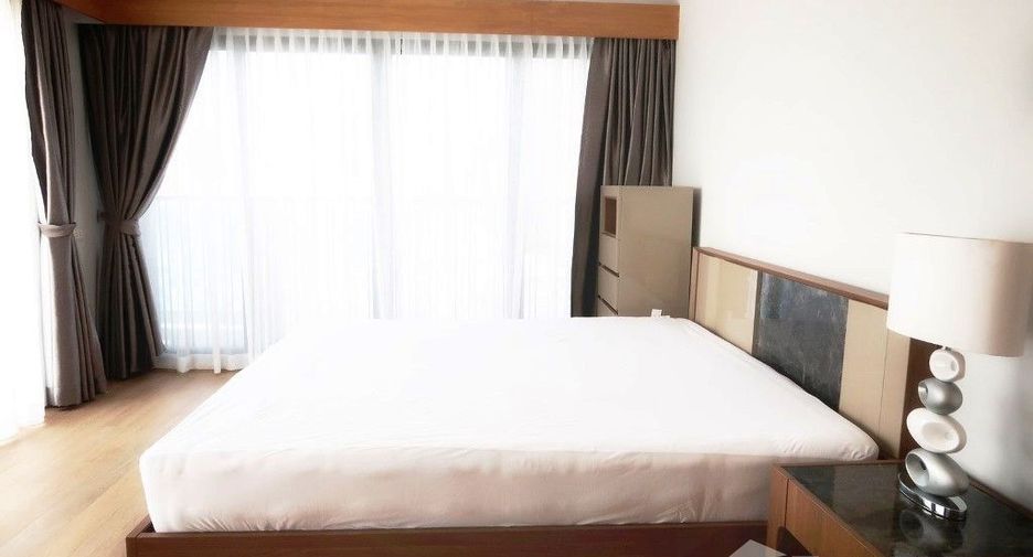 For sale 2 ベッドルーム condo in Khlong Toei, Bangkok