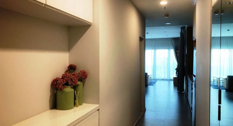 For sale 2 ベッドルーム condo in Khlong Toei, Bangkok