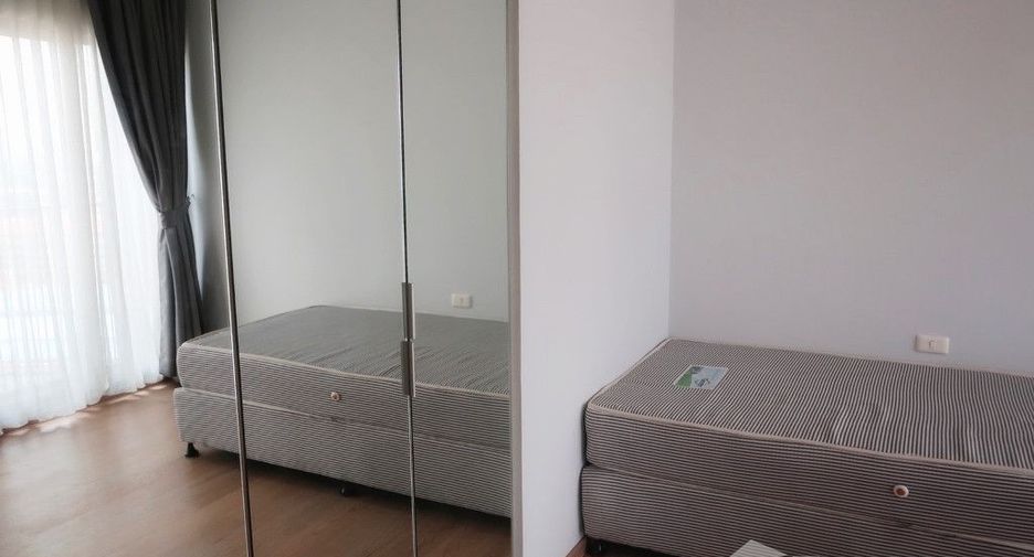 For sale 2 ベッドルーム condo in Khlong Toei, Bangkok