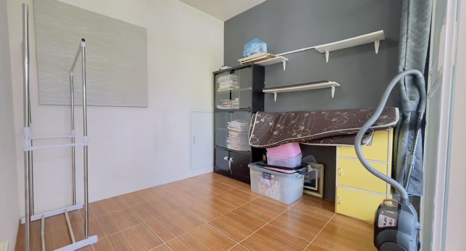 For rent 2 bedrooms townhouse in Thalang, Phuket