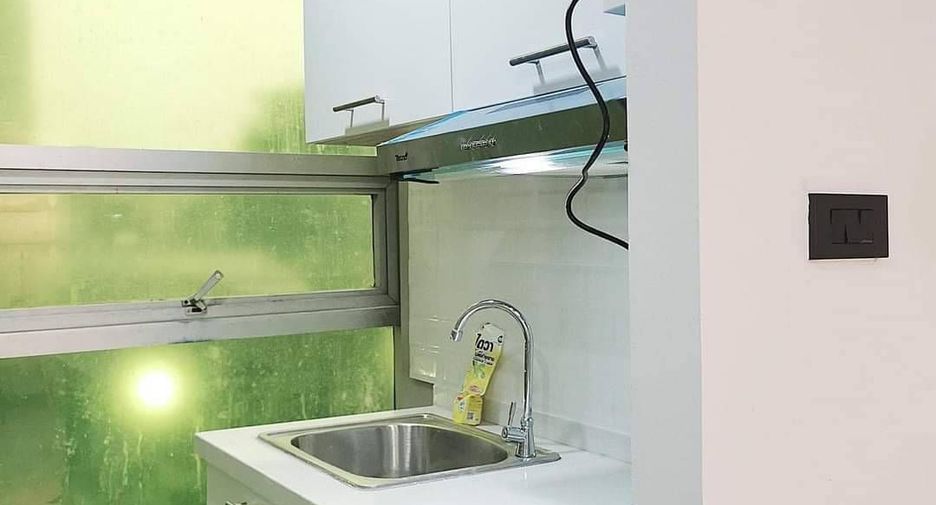 For sale 1 bed condo in Huai Khwang, Bangkok