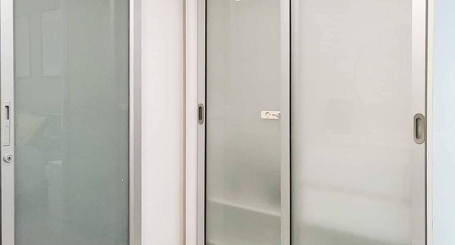 For sale 1 bed condo in Huai Khwang, Bangkok