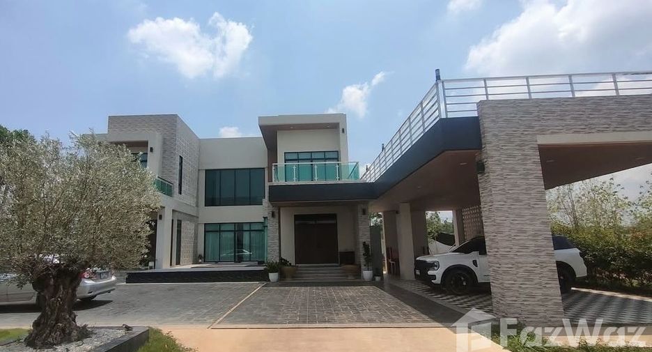 For sale 4 bedrooms house in Kabin Buri, Prachin Buri