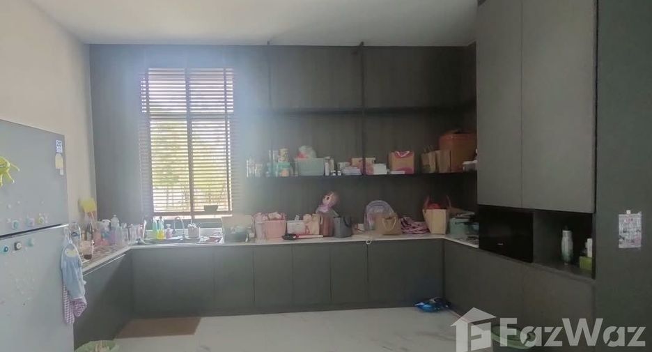 For sale 4 bedrooms house in Kabin Buri, Prachin Buri