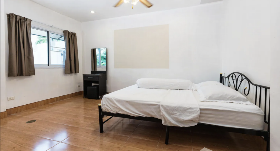Haus zur Miete mit 3 Zimmer in Mueang Phuket, Phuket