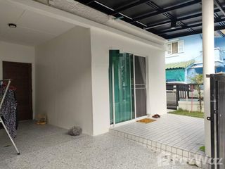 À vendre et à louer 2 chambres maison de ville à Bang Yai, Nonthaburi