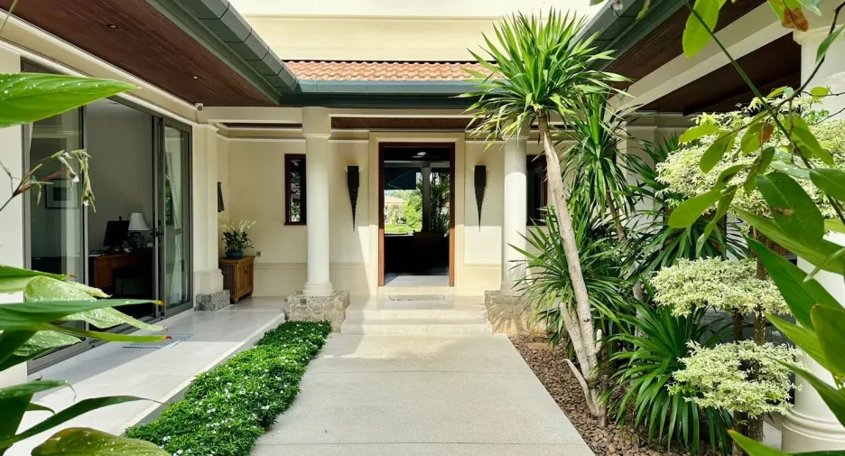 For rent 4 bedrooms villa in Thalang, Phuket